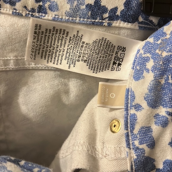 Good Condition- Michael Kors Blue and White Girls Jeans Size 0 (XSM) - Picture 5 of 5